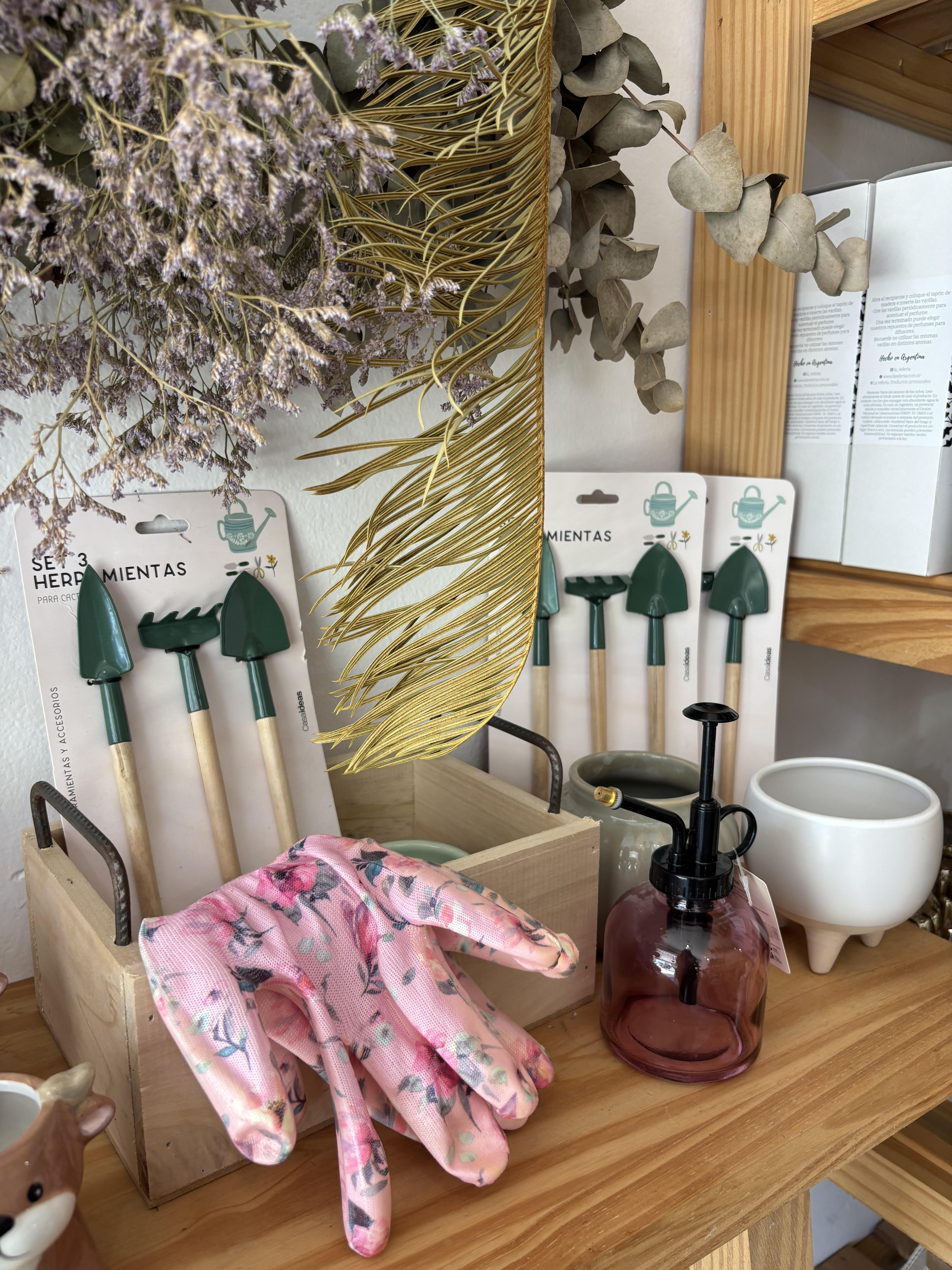 elementos que hay en el mostrador del local